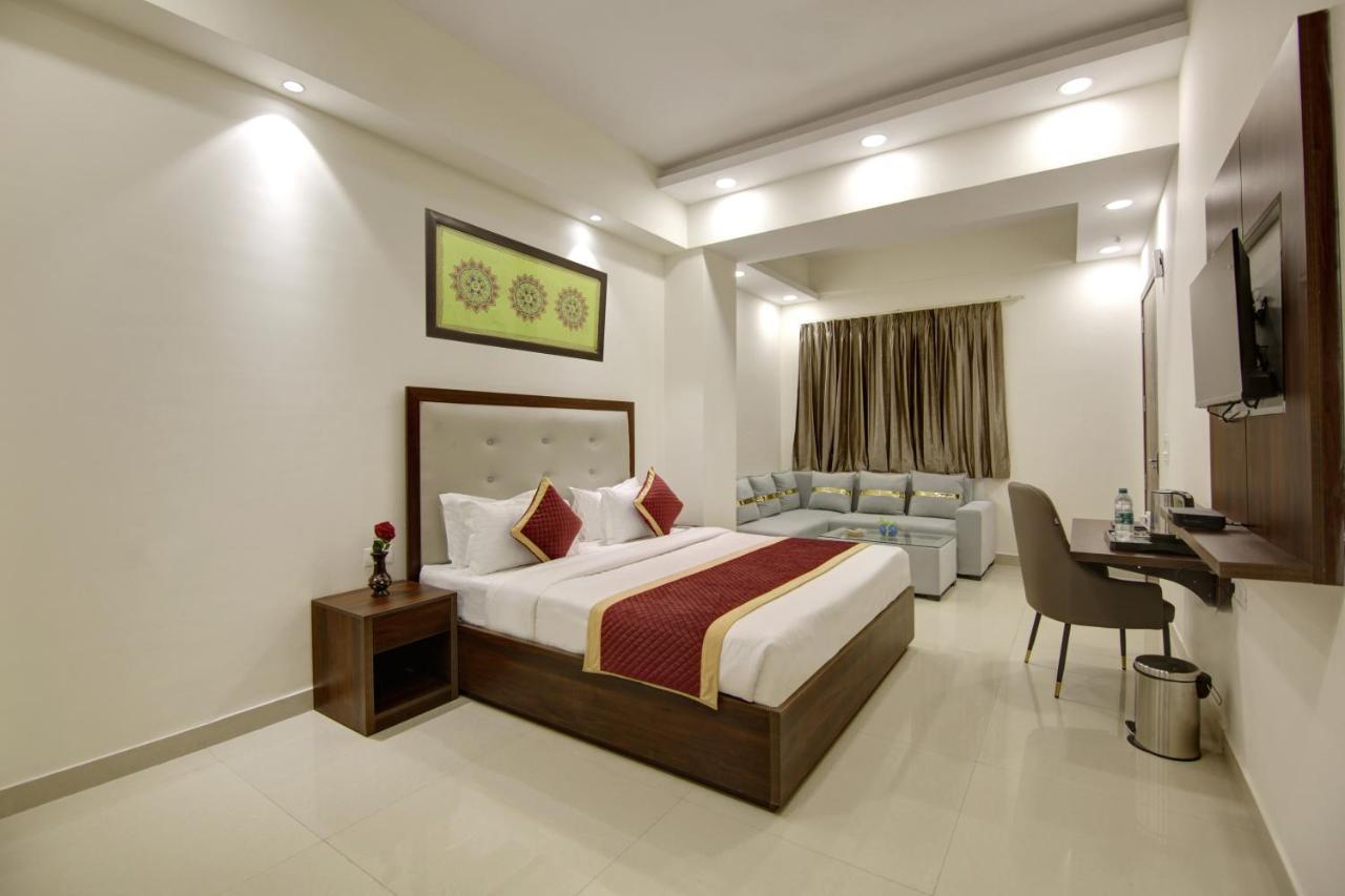 Hotel La Mirage Noida Eksteriør bilde